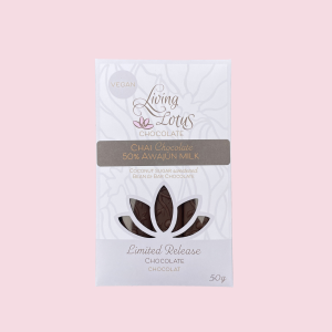 Chai milk chocolate bar made with cacao, oats, coconut sugar and warming chai spices including cardamom, ginger, cinnamon and black pepper.